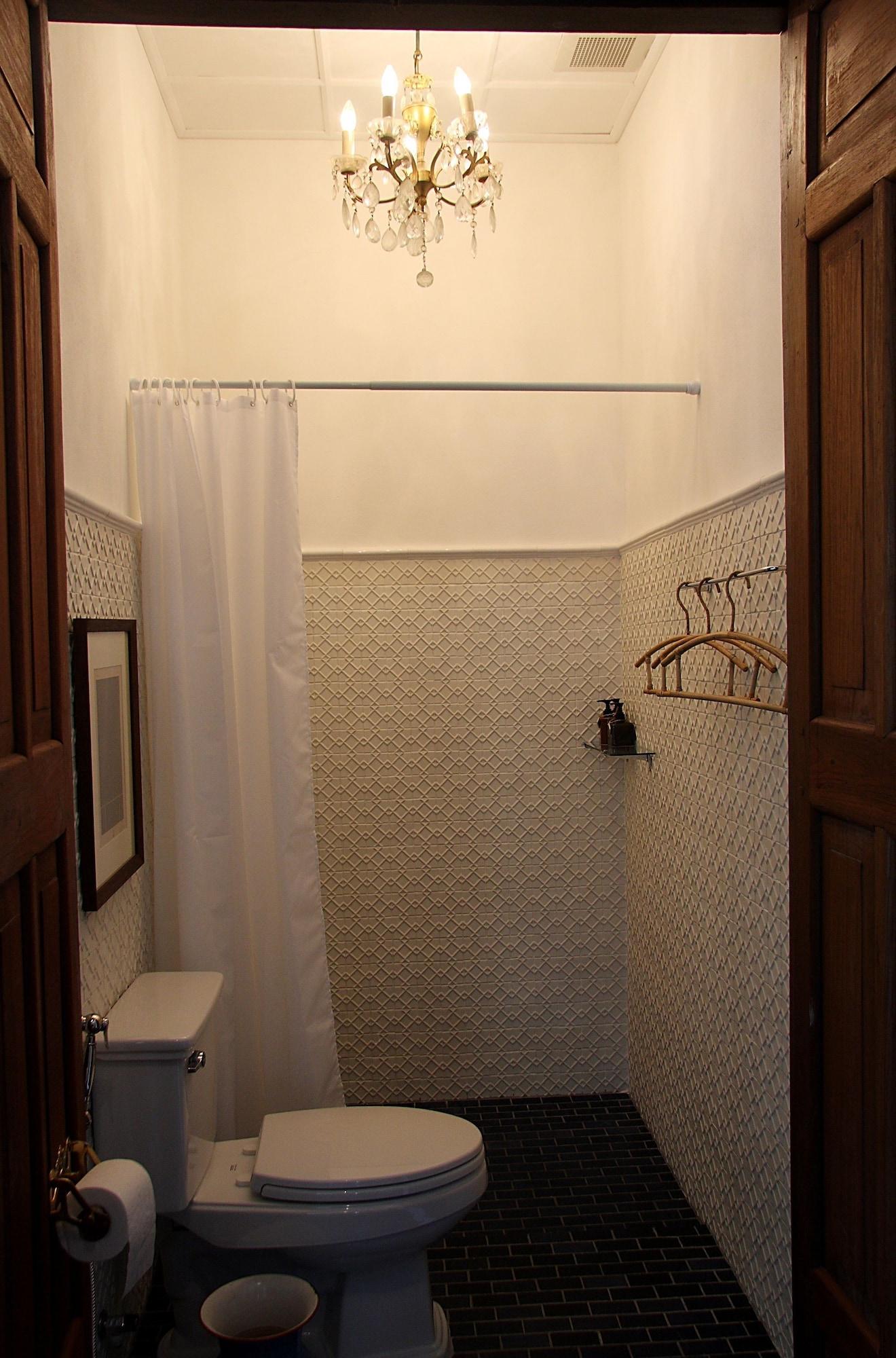 בנגקוק The Bhuthorn Bed & Breakfast מראה חיצוני תמונה