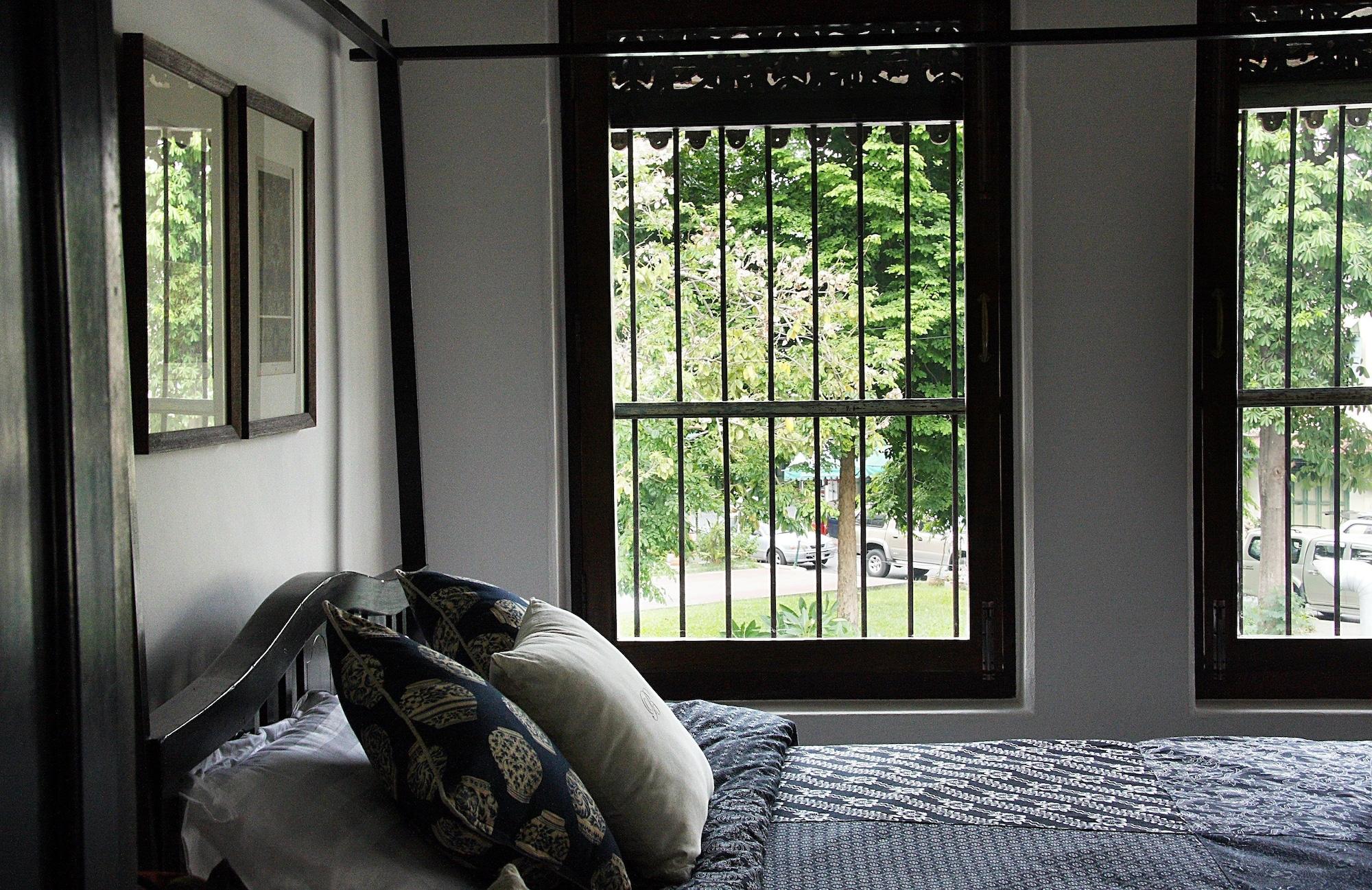 בנגקוק The Bhuthorn Bed & Breakfast מראה חיצוני תמונה