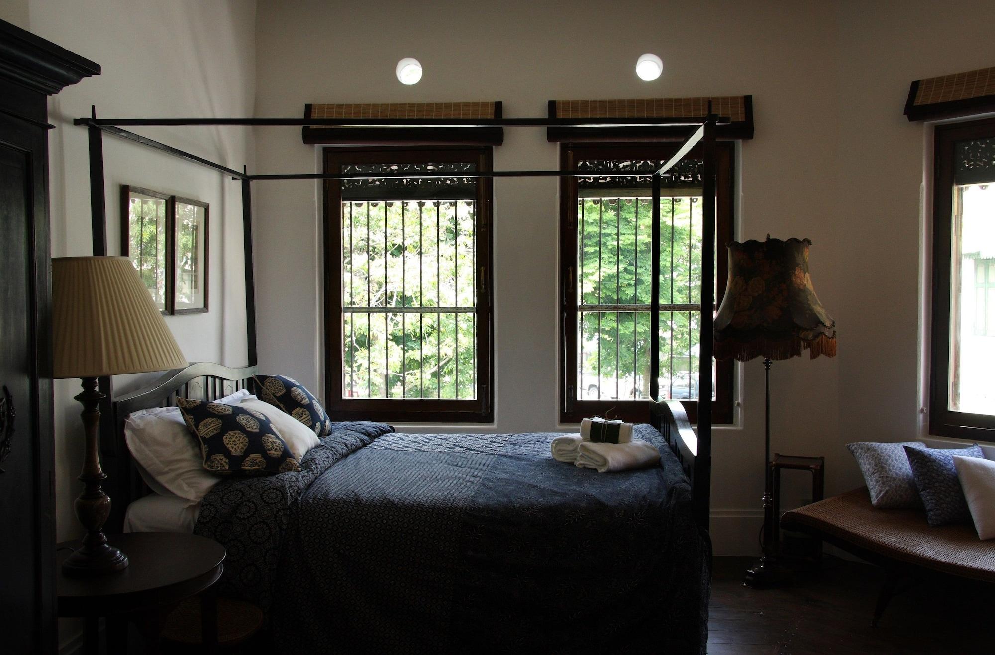 בנגקוק The Bhuthorn Bed & Breakfast מראה חיצוני תמונה